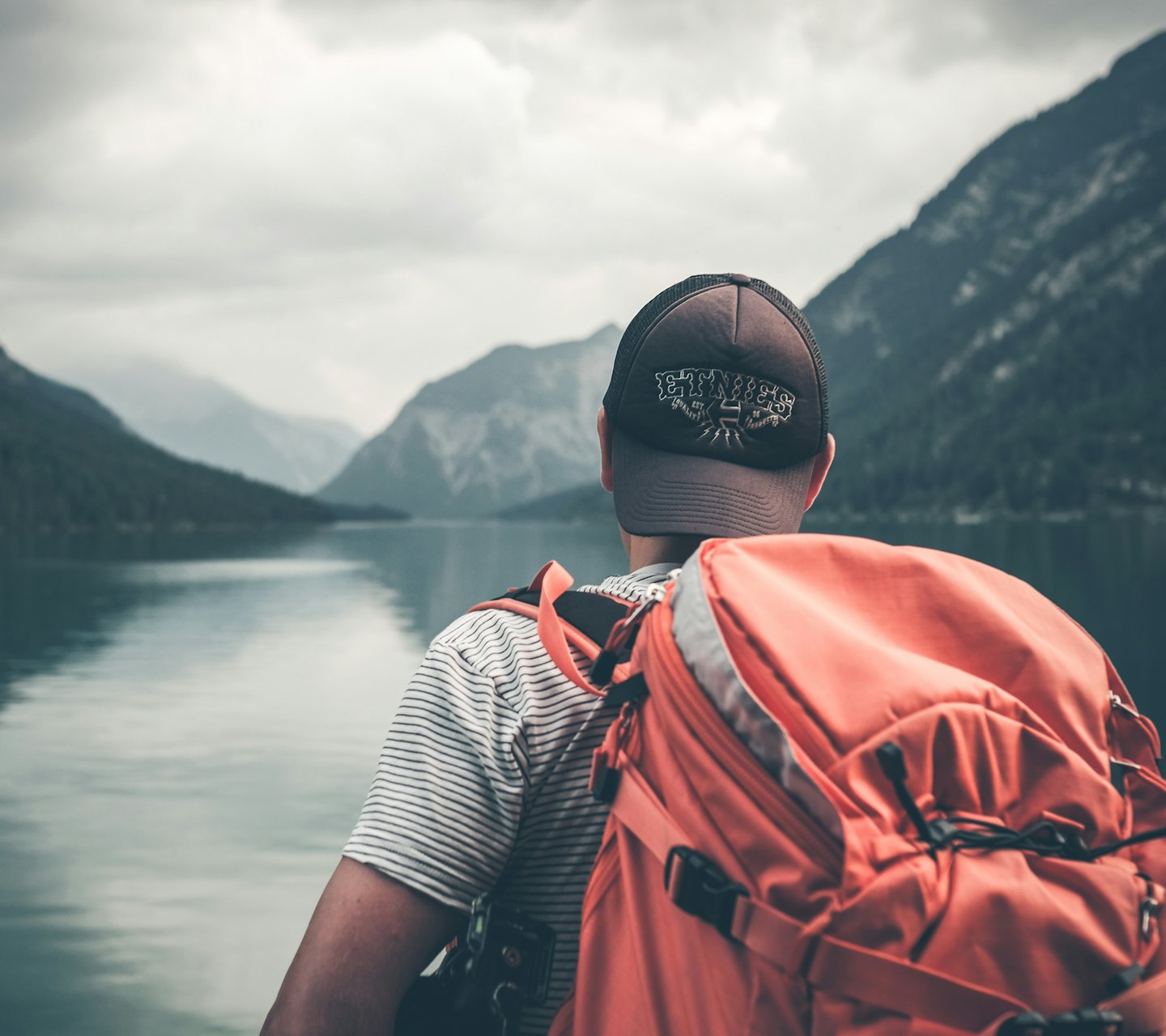 How to Travel on a Budget: Tips for Affordable Adventures